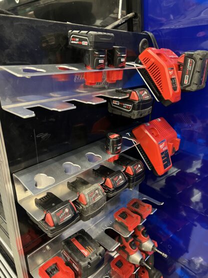 M18 - M12 Charger and battery wall mount